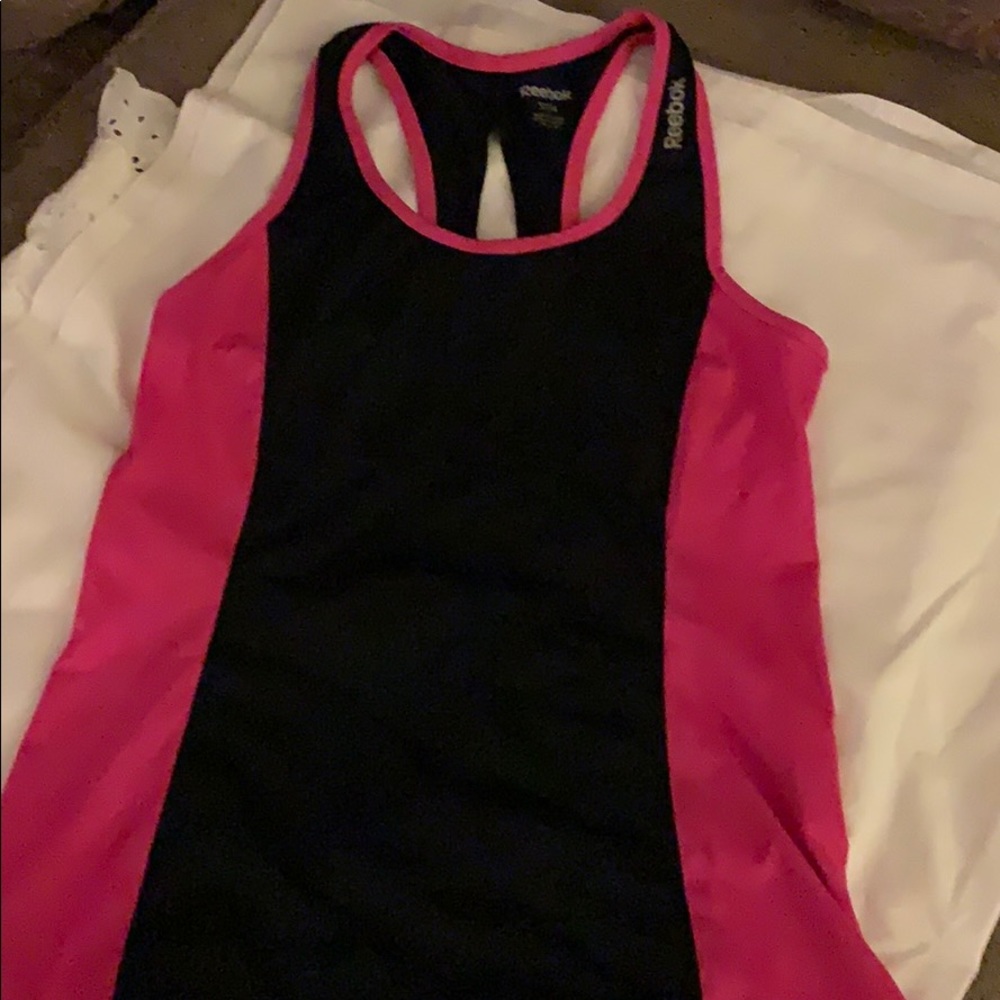 Reebok workout top back cut out